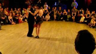 Sebastian Achaval y Roxana Suarez - 3 of 5