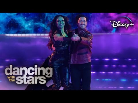 Gabby Windey and Val's Quickstep (Week 04) - Dancing with the Stars Season 31!