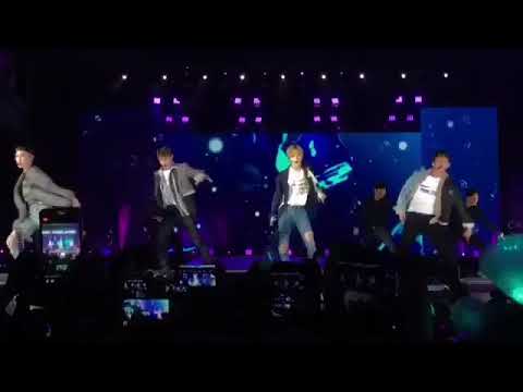 180406  SMTOWNinDubai SHINee Replay