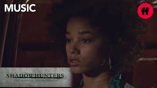 Shadowhunters | Season 3, Episode 8: Simon, Maia, & Jordan�s Awkward Car Ride | Freeform