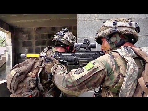 U.K. Paratroopers vs U.S. Army - Simulated Raid On Village