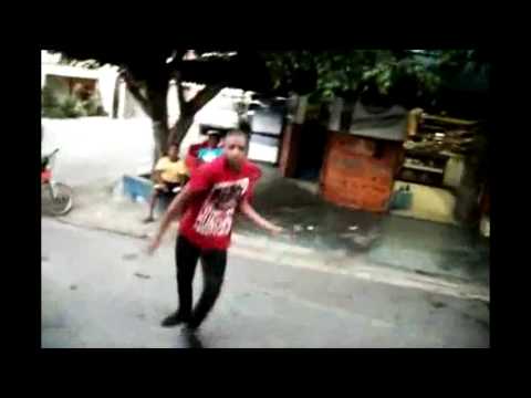 (Los Burlones Del Dembow Bailando) Ustedes Son Palomo de Flow Keidy & Boqueton)