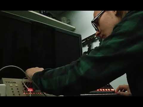 TR-09 + JX-03 Sequencer Improv