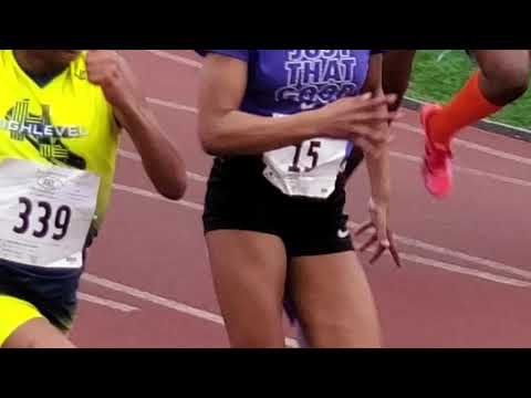 Novas 11-12 girls 200m dash, heat 1 in Philly. Series 1