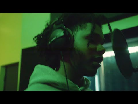 Cel NoLackin hops on Lil RT's "60 Miles" in the stu (Vlog)