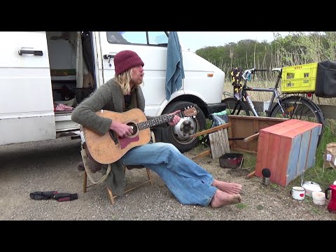 Tommy Knyckare - Who's Singing Over There (Live Kärradal 2020)