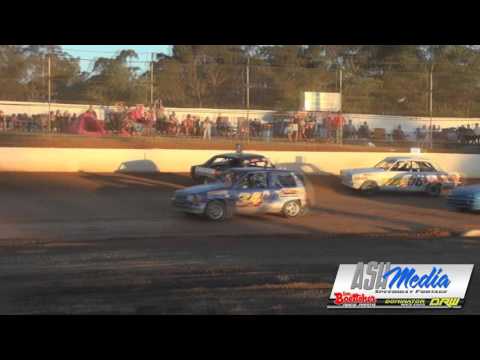Junior Sedans: Brock Atkins Crash and Jayden Ruhs Rollover - Carrick Speedway