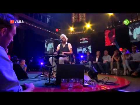 awkward i's Djurre de Haan - A Mothers Last Words To Her Son at DWDD Recordings concert