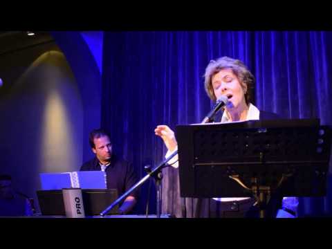 Γιοβάννα "Ποιος να σφυρίζει κάθε βράδυ"