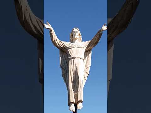 Esse lugar e lindo no Paraná , fica em Iracema do Oeste.