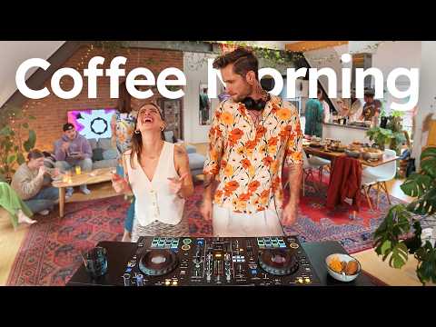 Groovy Jazz Brunch House Music Mix - Feel Good DJ Set with Family & Friends!