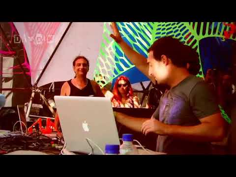 Restream - Universo Paralello 2013/2014