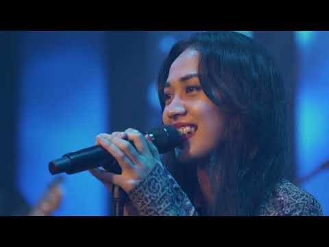 Can't Take My Eyes Off You - Heidi Moru ( Live at Warisan Hall )