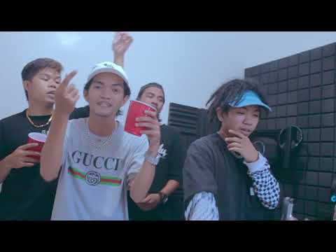 ABADBOI$ - NEVER QUIT (OFFICIAL MUSIC VIDEO) Prod. Studio C x 27Corazones