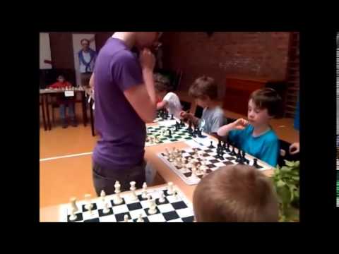 Simultaan schaaktoernooi De Zevensprong 17 mei 2014