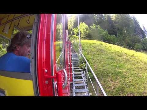 Niesenbahn omhoog naar de Niesen 2.362m