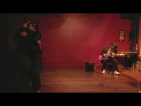 Chris Wolfesmith & Elizabeth Kilrain dancing the blues to Tomcat Courtney