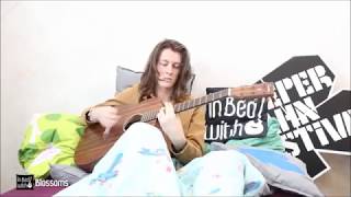 Blossoms   Onto Her Bed legendado