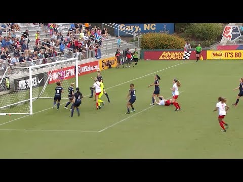 #NWSLPlayoffs | Sam Mewis provides a stoppage time clearance