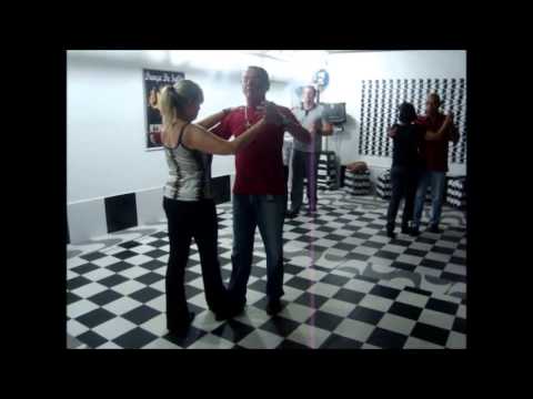 AULA DE BOLERO PARA INICIANTES