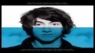 Alex Turner - It&#39;s hard to get around the wind (inglés y español)
