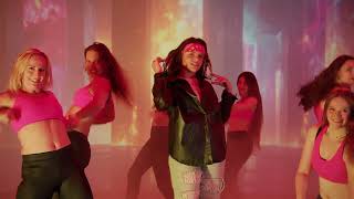 Klea Zymeri - Shake It music video