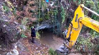 preview picture of video 'Zonguldak Alaplı Aşağıdağ Köyü Balıklar Mağarası  çevre düzenlemesi 13 Aralık 2012'