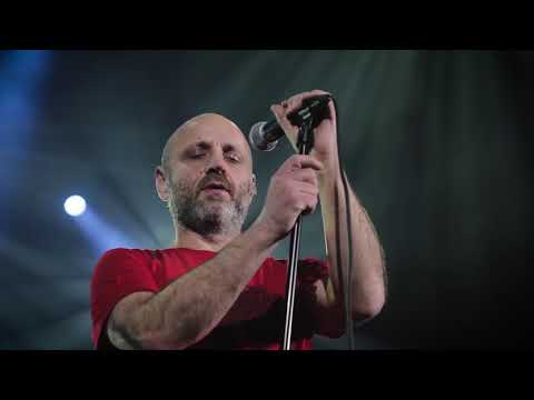 HLADNO PIVO – JEDNIM OSMIJEHOM (OFFICIAL LIVE VIDEO)