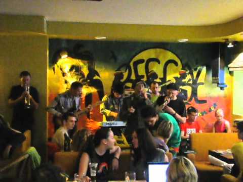 Dr.I-bolit feat DiaPositive - Кисонька