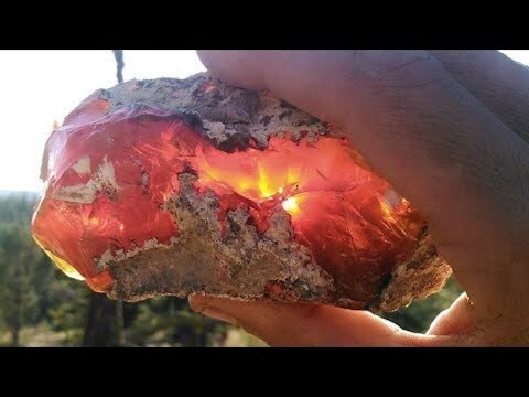 The 10 Rarest and Most Expensive Gemstones in the World