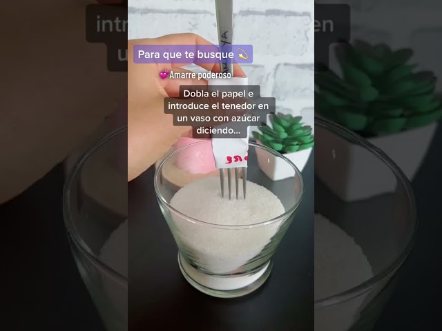 Vídeo relacionado con Hechizos de Amor: Mágicamente Enamorados: Una Guía Completa de Hechizos, Rituales y Amarres de Amor (Haberlas Haylas)