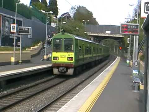 8500/8600 combi 8510/8610 class Dart '8607 + 8612' departing Killester