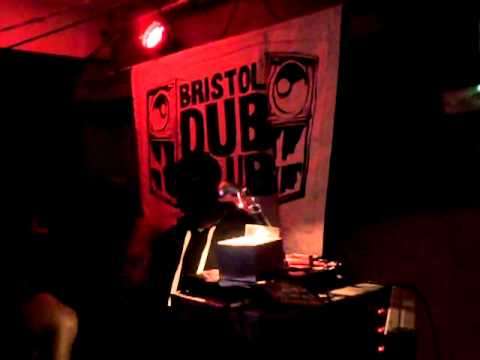 OneDubTv - Young Warrior meets Jah Lokko @ BRISTOL DUB CLUB Sep 7th 2012 PT1