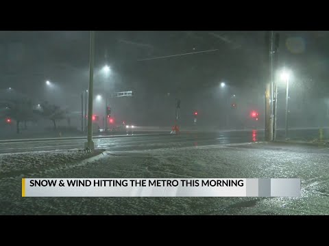 Snow, wind hit Albuquerque while some without power