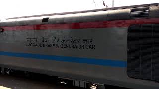 preview picture of video 'Chandigarh to New Delhi Shatabdi - Slow Motion'