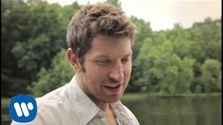 Brett Eldredge - &quot;Mean To Me&quot; [Acoustic]