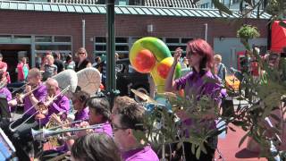 preview picture of video 'Oldtimerdag Zoetermeer 2014 deel 2'