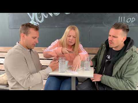 Tanja in Kori - Ko greš s frendi na kavo (mBills)