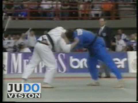 JUDO 1993 European Championships: Evgeny Pechurov (RUS) - Jerame Dreyfus (FRA)