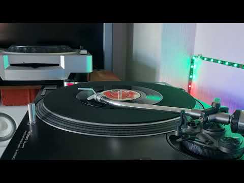 Blackfoot Sue - Standing in the Road - Jam Beano Music - 1972 - 7" Record (45 Rpm)