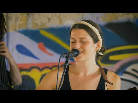 Pitou & B.O.X. - Lay This Woman