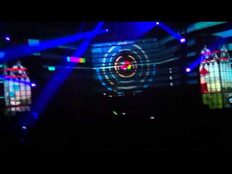 Eric Prydz Depeche Mode Personal Jesus @ Brixton Academy Live 02.04.2011 HD