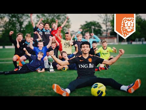 DE KAMPIOENSTRAINING ! TOUZANI bij rksv Rhode