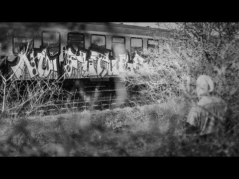 Gossenboss mit Zett - No Future (prod. Iron Mike, Synthikat & Gossenboss mit Zett)