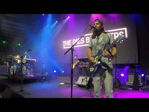 The Ries Brothers - “Street Lights” (Live @ Riespect Fest 2025)
