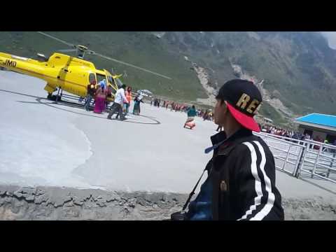 At Uttarakhand,kedar nath emergency landing of halicopters