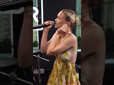 Eva Timush și rareș au cântat piesa “Te-am sunat” în AVANPREMIERĂ la KissFM 🔥