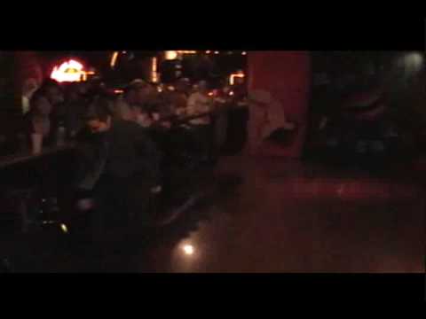 Sisterzz Twisted - Splish Splash