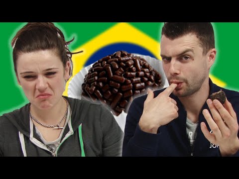 Irish People Try Brazilian Snacks