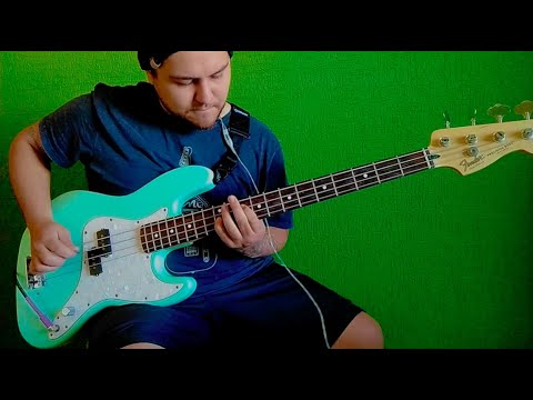 Anthem part 2 - Blink 182 (Fender Mark Hoppus bass playthrough) by Paulo de Freitas